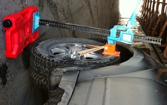 Канистра экспедиционная ЭКСТРИМ ДРАЙВ с клапаном, красная, 15 л.