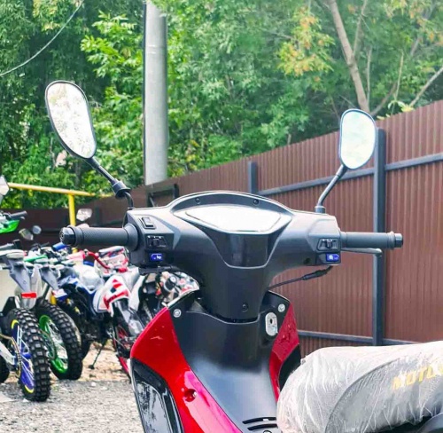 Установка зеркал на скутер