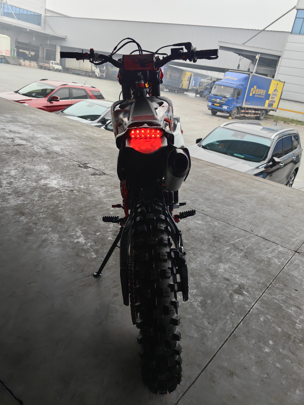 Мотоцикл Sanchez Bandit YB300R
