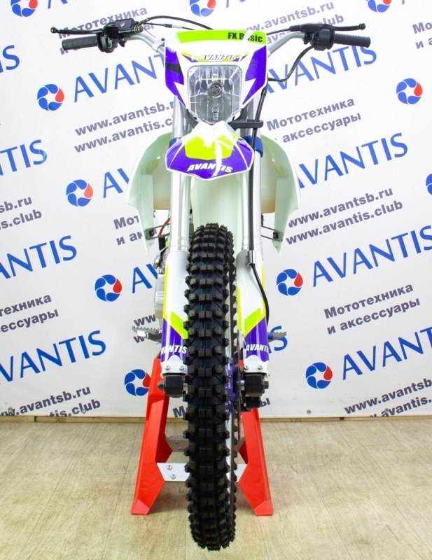 Мотоцикл Avantis FX 250 Basic (172 FMM)