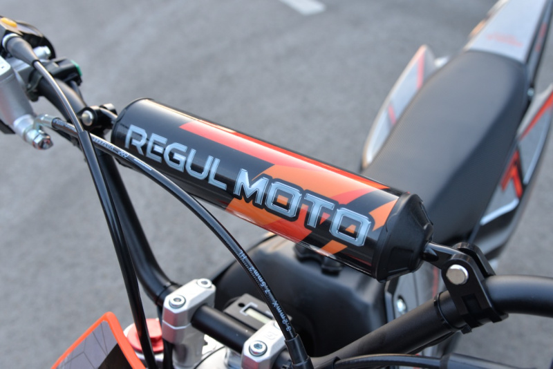 Питбайк Regulmoto Seven Pro 17/14, 125/49 сс Питбайк Regulmoto Seven Pro 17/14, 125/49 сс