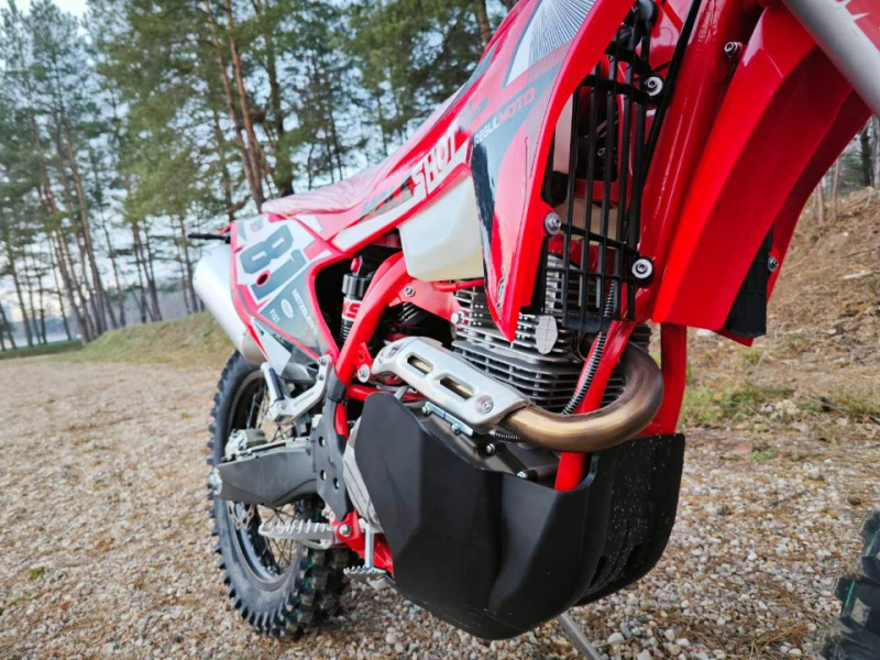 Мотоцикл Regulmoto Holeshot Red Edition (4 valves) ПТС