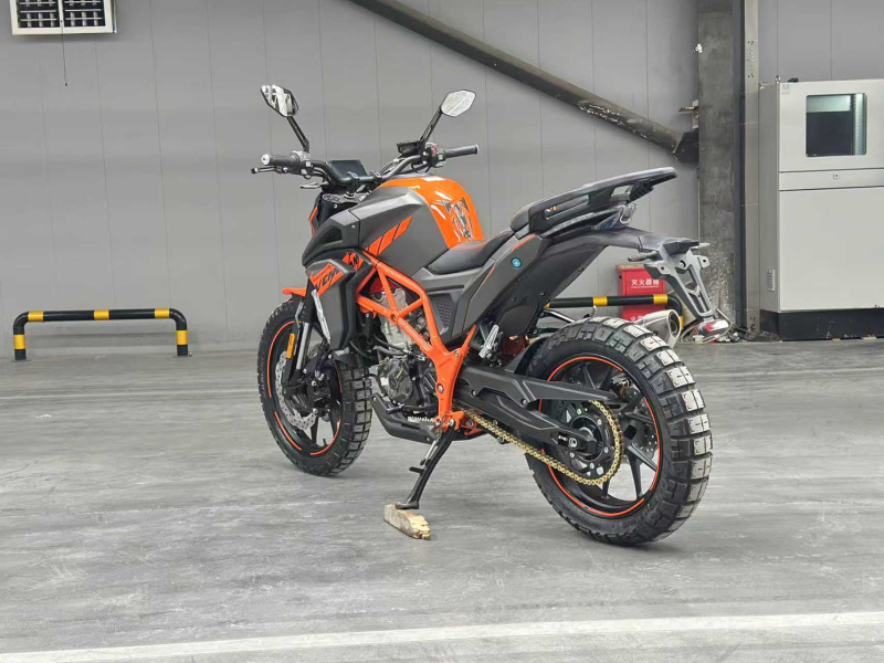 Мотоцикл Regulmoto VENOM