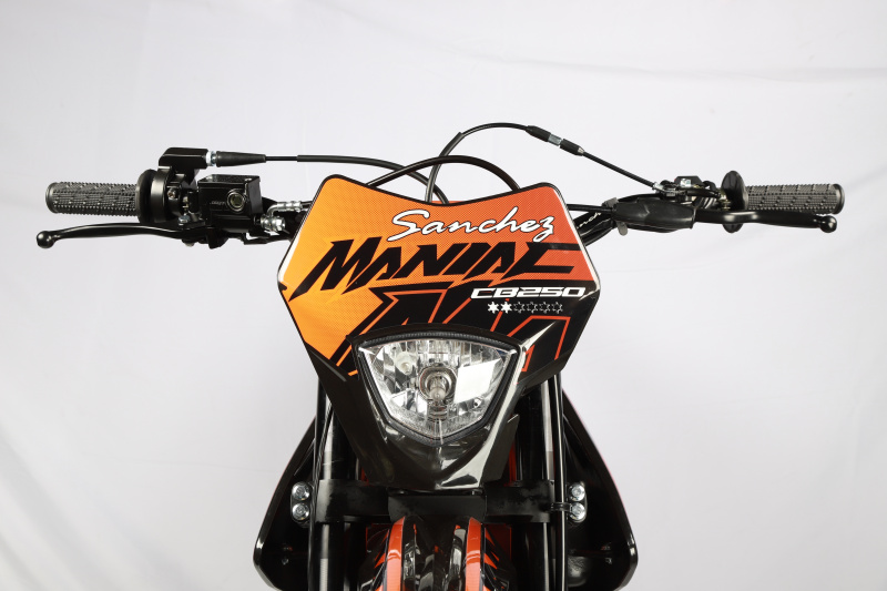 Мотоцикл Sanchez Maniac CB250D