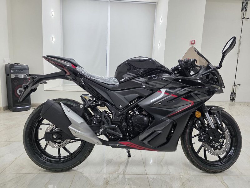 Мотоцикл GPX Demon 250 R