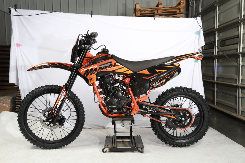 Мотоцикл Sanchez Maniac CB250D