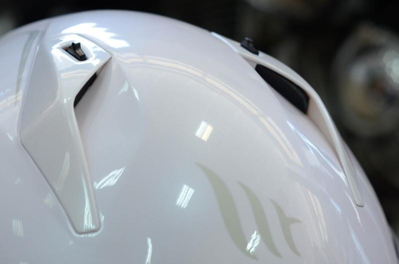 Мотошлем интеграл MT STINGER solid gloss pearl white