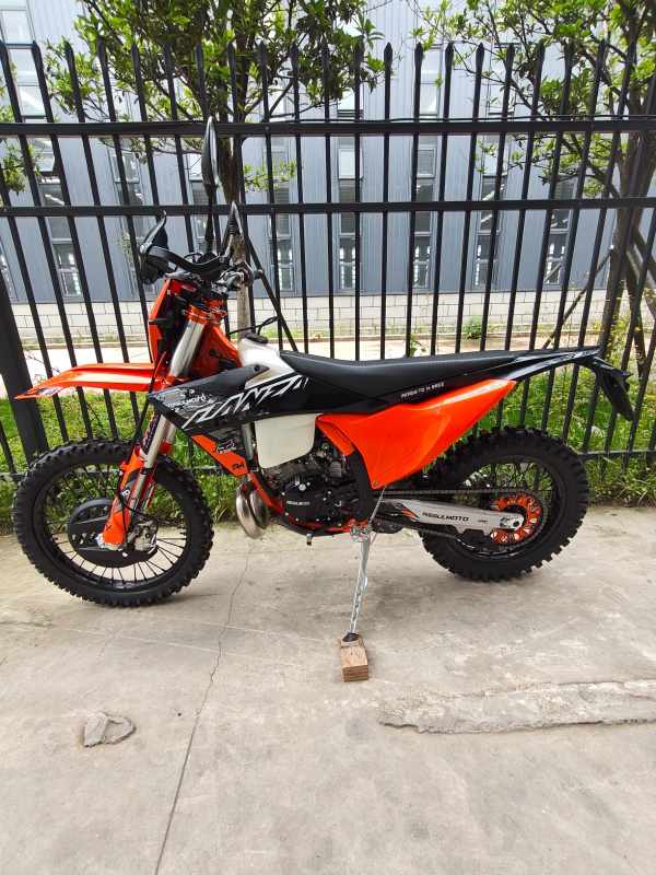 Мотоцикл Regulmoto Lanza 2T 250