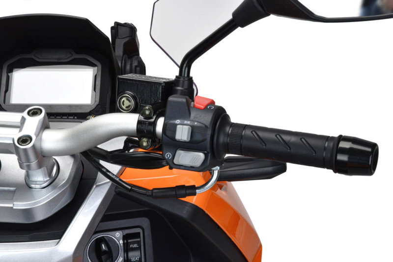 Скутер Motoland T-MAX 150 (WY150-5E)