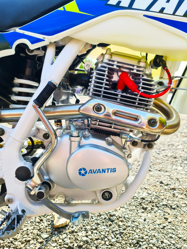 Мотоцикл Avantis FX 250 Basic (172 FMM)