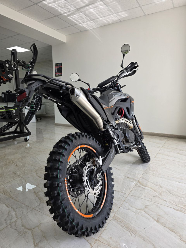 Мотоцикл Regulmoto CR-X PRO