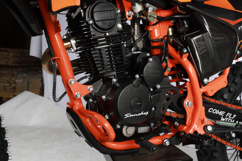 Мотоцикл Sanchez Maniac CB250D
