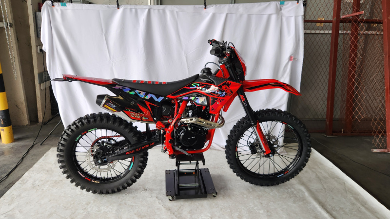 Мотоцикл Sanchez Bandit YB300R