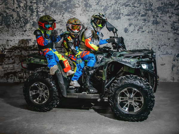 Квадроцикл бензиновый MOTAX GRIZLIK 300 сс