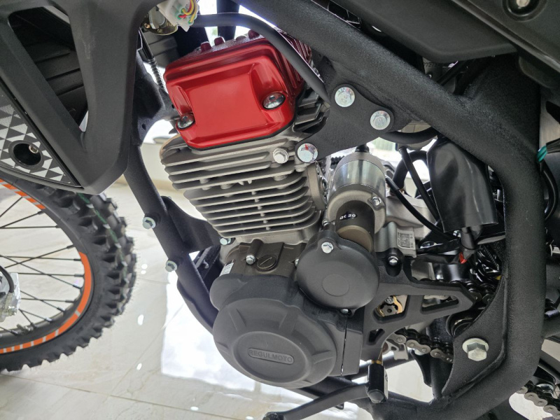 Мотоцикл Regulmoto CR-X PRO