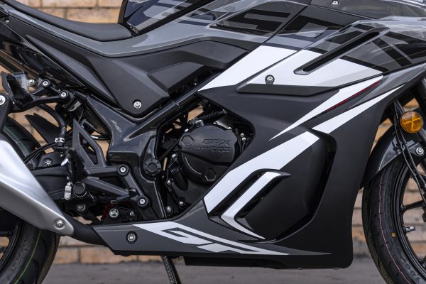Мотоцикл GPX Demon 250 R