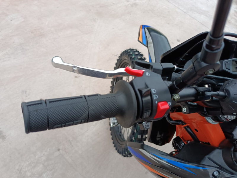 Мотоцикл Regulmoto ATHLETE PRO 300 (4 valves) 6 передач