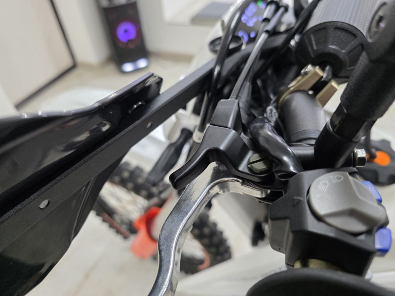 Мотоцикл Regulmoto Crosstrec 300