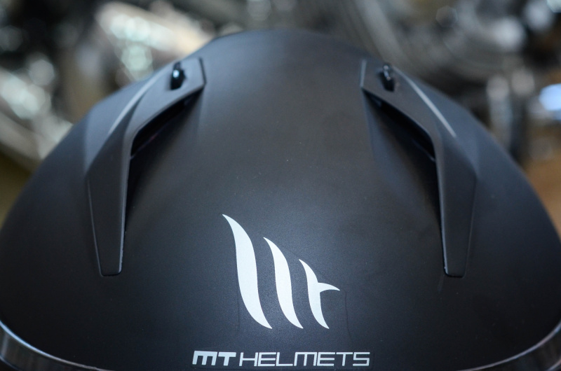 Мотошлем интеграл MT STINGER solid matt black