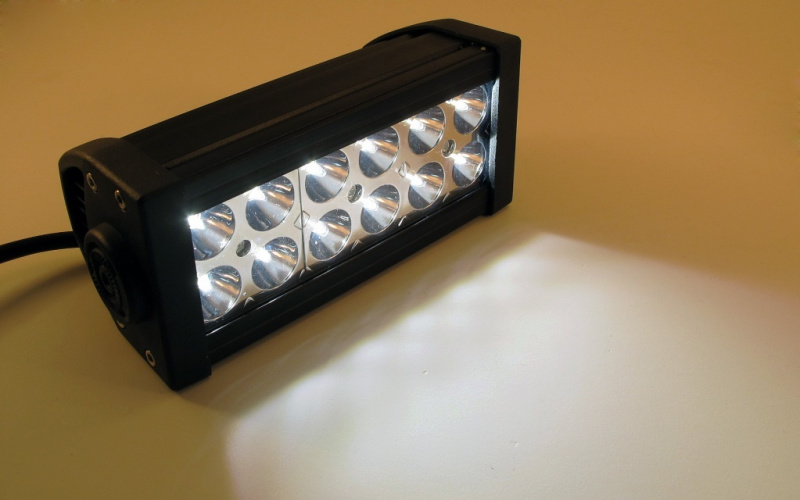 Фара светодиодная DRL-12LED 36W (17,5х8см)