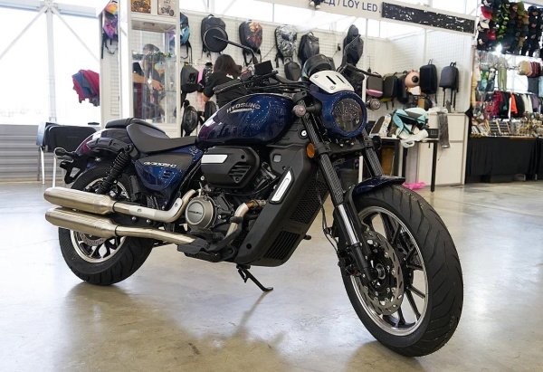 Мотоцикл дорожный HYOSUNG GV300S-C