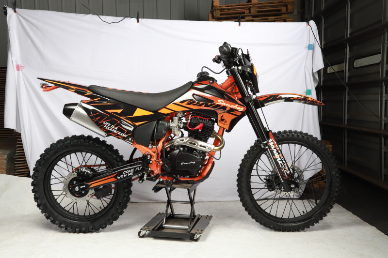 Мотоцикл Sanchez Maniac CB250D