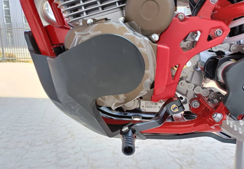 Мотоцикл Regulmoto Holeshot Red Edition (4 valves) ПТС
