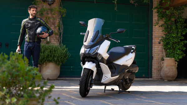 Максискутер SYM Joyride 300