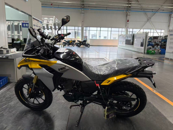 Мотоцикл VMC ADV 300