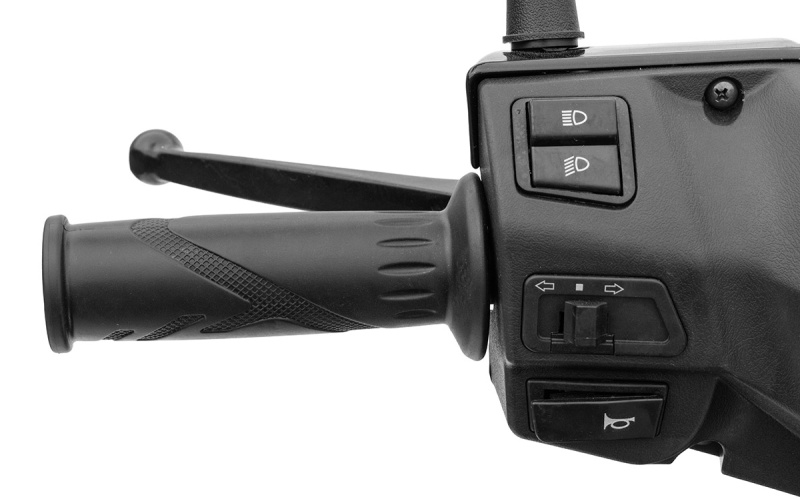 Скутер Regulmoto EAGLE 50 (LJ80QT-3L) колёса R12