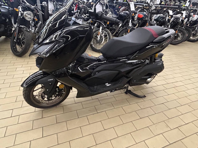 Скутер GPX DZ3