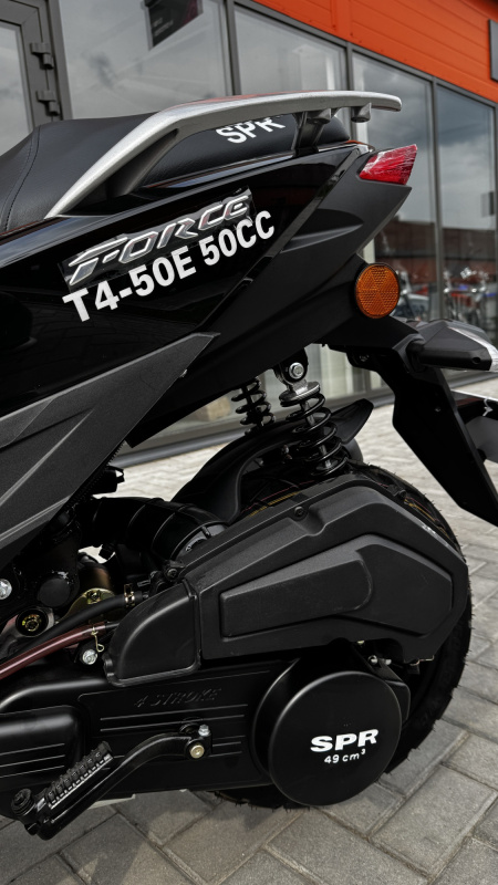 Скутер SPRMOTORS Force