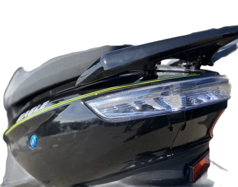 Скутер Regulmoto EAGLE 50 (LJ80QT-3L) колёса R12