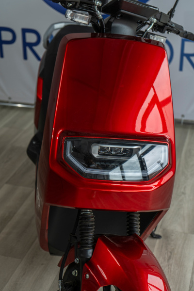 Электроскутер SPRMOTORS Cube-2 E-H1 1000Вт