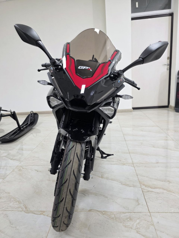 Мотоцикл GPX Demon 250 R