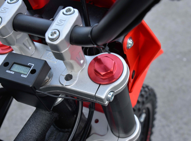 Питбайк Regulmoto Seven Medalist Pro 19/16, 140/49 cc