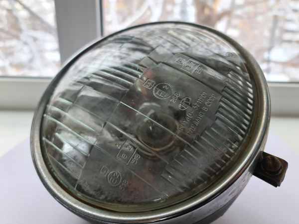 Фара головного света ИЖ-5, б-у