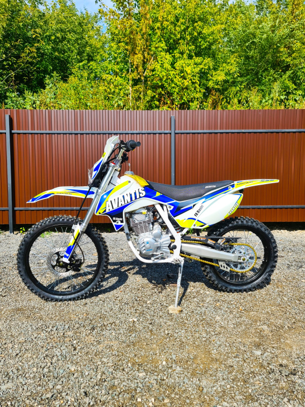 Мотоцикл Avantis FX 250 Basic (172 FMM)