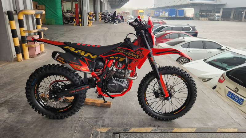 Мотоцикл Sanchez Bandit CB300RL