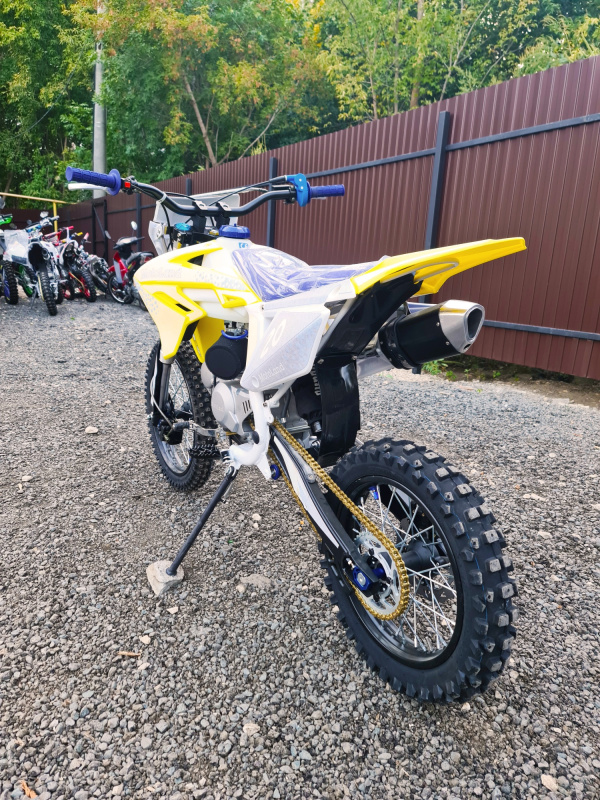 Питбайк Кросс Motoland MZ 125