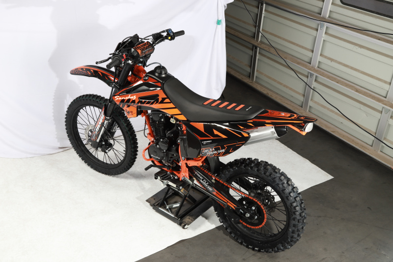 Мотоцикл Sanchez Maniac CB250D