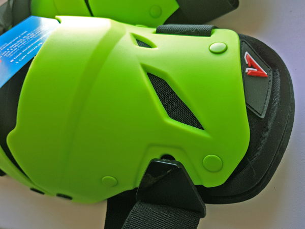 Защита колена шарнирная ATAKI SC-P212 Hi-Viz зеленая/черная