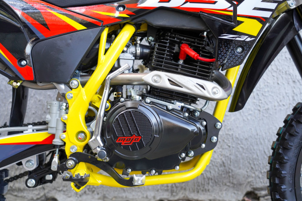 Мотоцикл BSE Z3 V 19/16