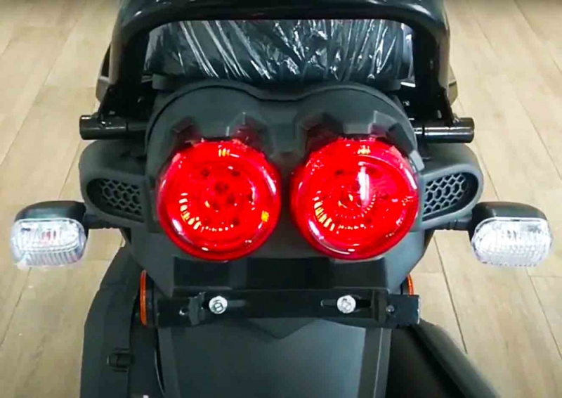 Замена поворотников на скутере