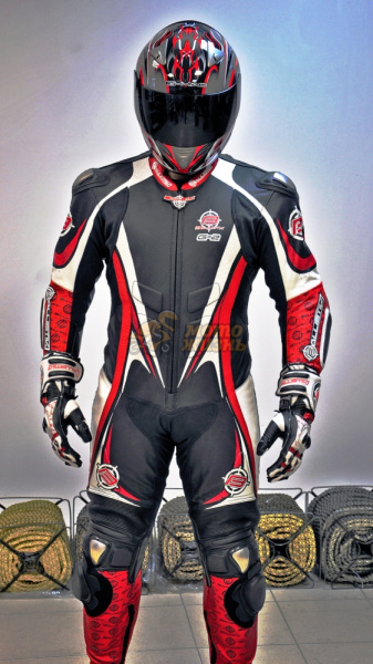 Комбинезон кожаный BALLISTIK ATTACK LEATHER SUIT Черный/Белый/Красный Комбинезон кожаный BALLISTIK ATTACK LEATHER SUIT Черный/Белый/Красный