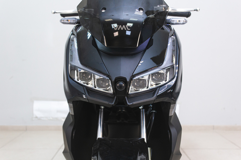 Скутер VMC JET Pro