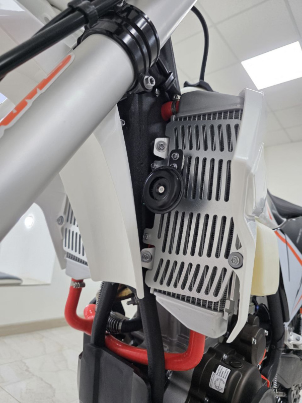 Мотоцикл Regulmoto Crosstrec 300