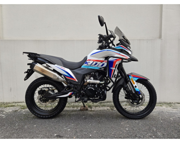 Мотоцикл Regulmoto XADV 300