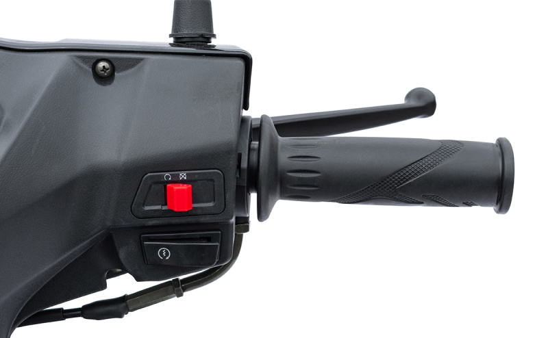 Скутер Regulmoto EAGLE 50 (LJ80QT-3L) колёса R12