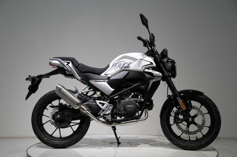 Мотоцикл дорожный SPRMOTORS STREET 250